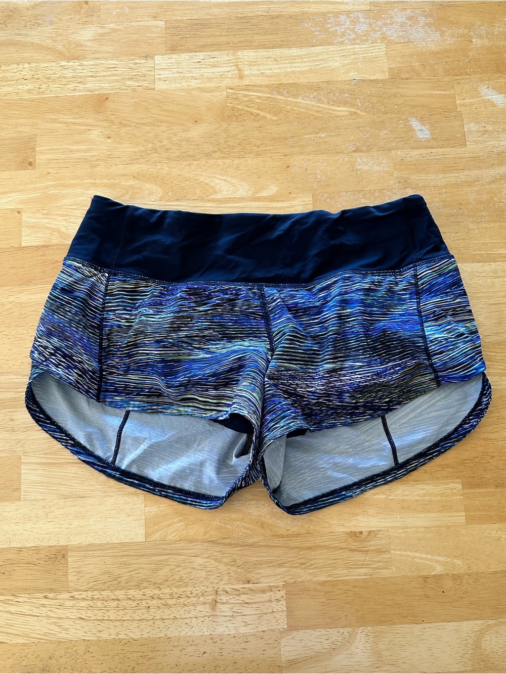Lululemon shorts size 2